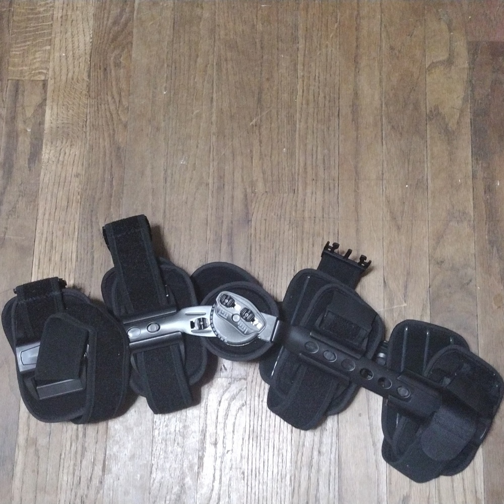 Leg brace (never used)